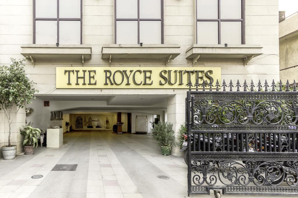Treebo Tryst Royce New Friends Colony Hotel นิวเดลี ภายนอก รูปภาพ